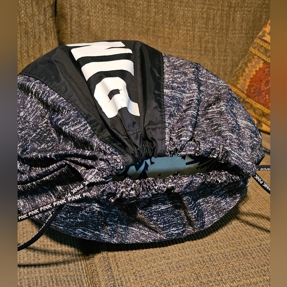 Victoria's Secret Pink Drawstring Backpack in Black Nylon EUC - Picture 5 of 7